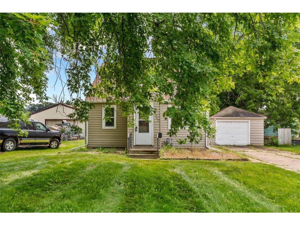 2002 3rd Avenue NE Austin MN 55912 6579100 image1