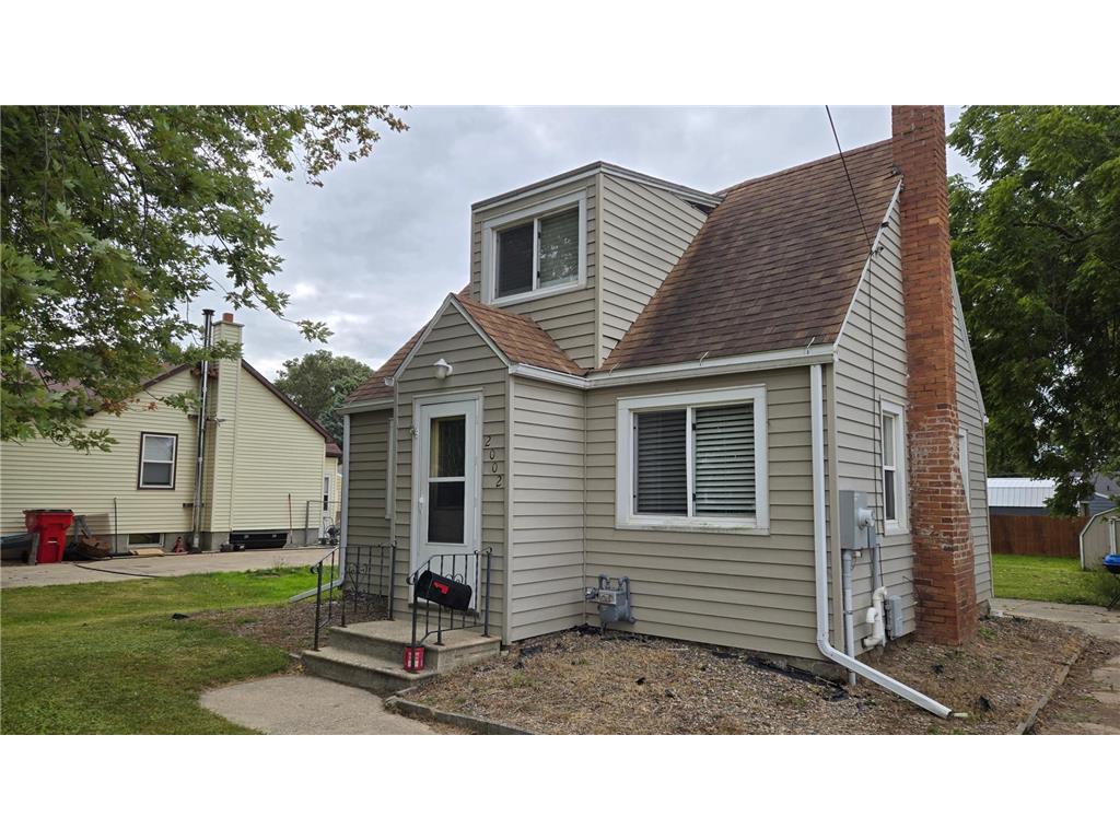 2002 3rd Avenue NE Austin MN 55912 6784591 image1