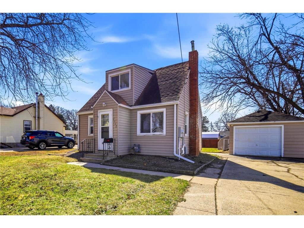 2002 3rd Avenue NE Austin MN 55912 7044275 image1