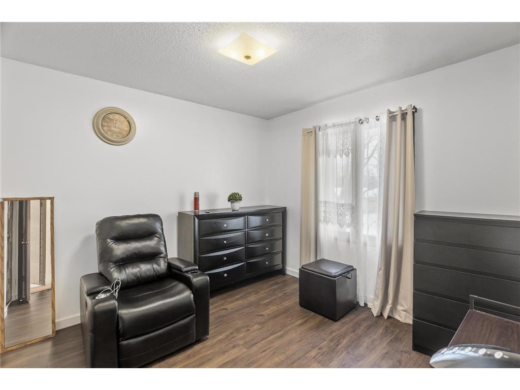 2002 Arkwright Street Maplewood MN 55117 6804597 image8