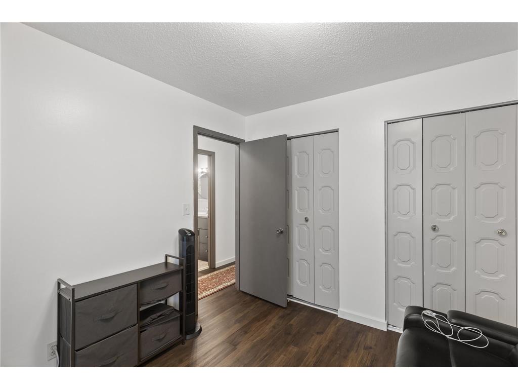 2002 Arkwright Street Maplewood MN 55117 6804597 image9