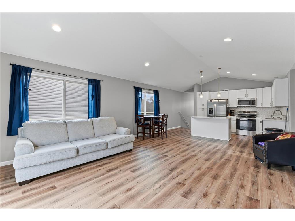 2002 Buffalo Run Road Buffalo MN 55313 6823811 image8