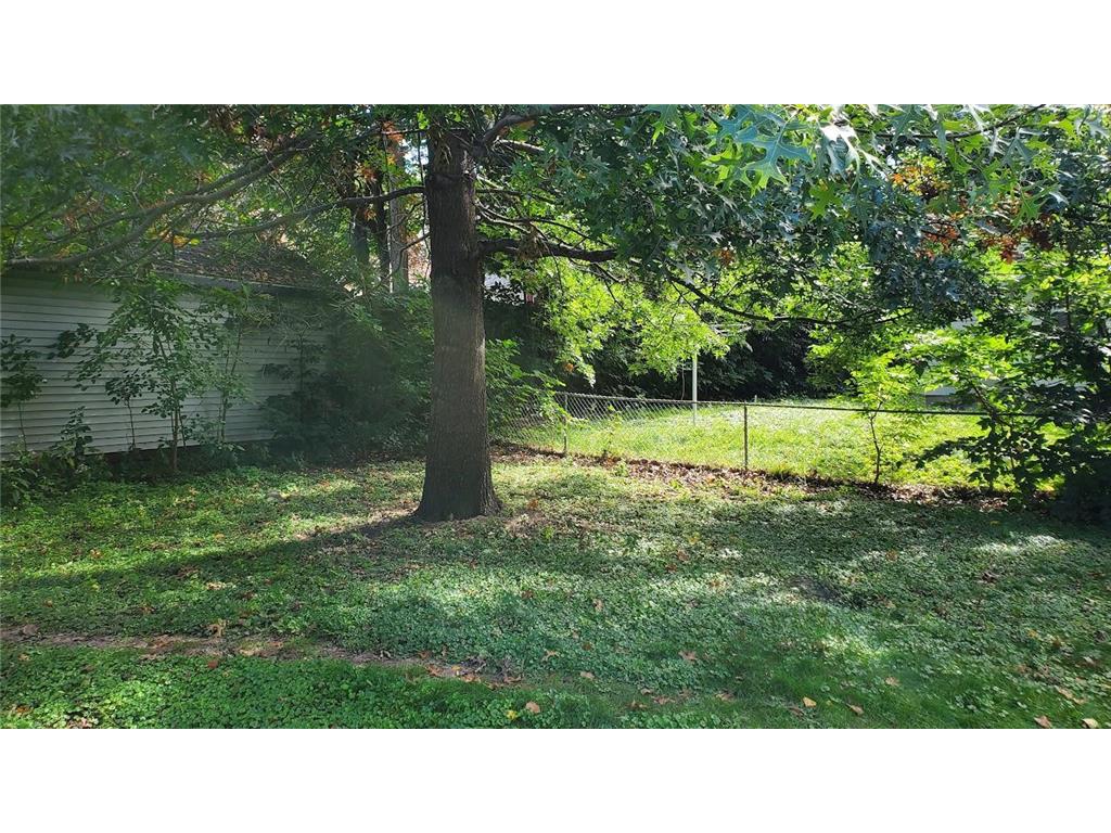 2002 Nortonia Avenue Saint Paul MN 55119 6819758 image6