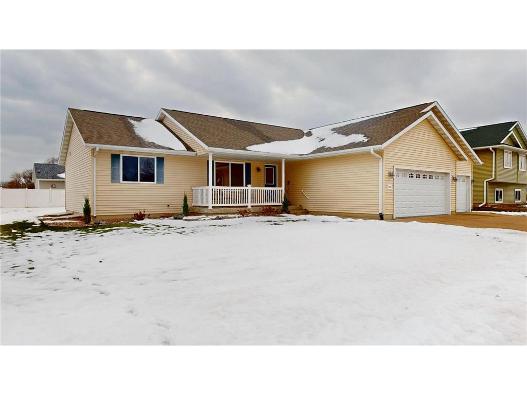 2002 Viking Avenue Holmen WI 54636 7004786 image1