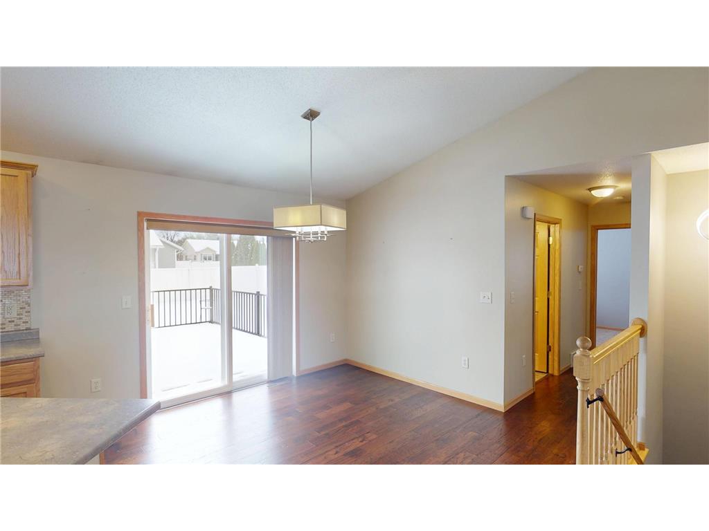 2002 Viking Avenue Holmen WI 54636 7004786 image10