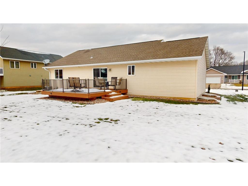 2002 Viking Avenue Holmen WI 54636 7004786 image3