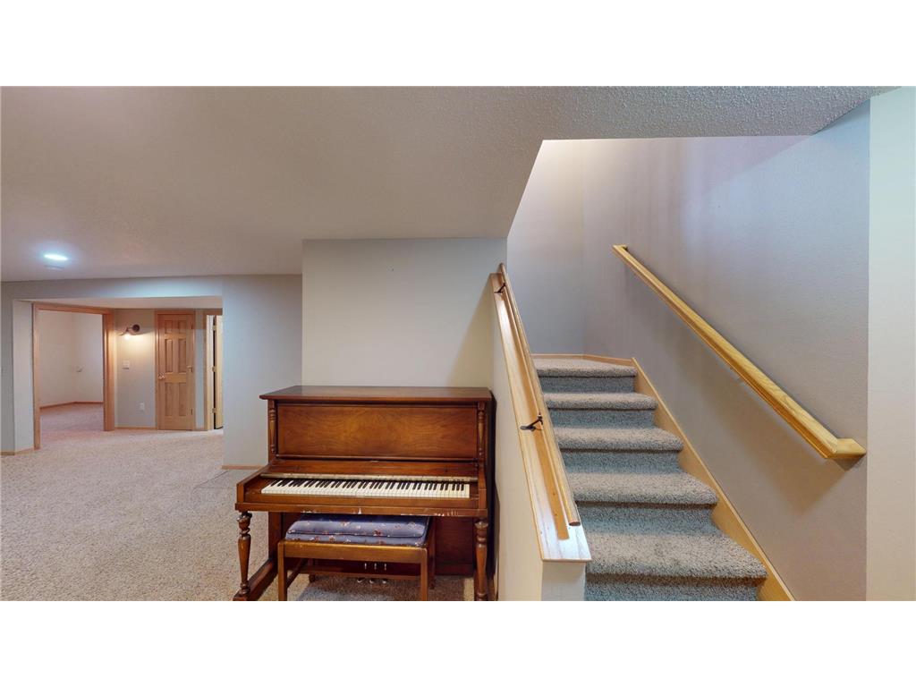 2002 Viking Avenue Holmen WI 54636 7004786 image32