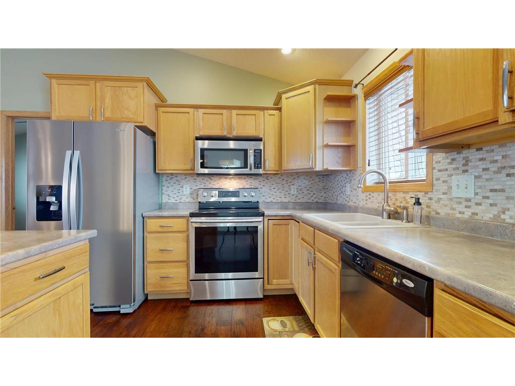 2002 Viking Avenue Holmen WI 54636 7004786 image5