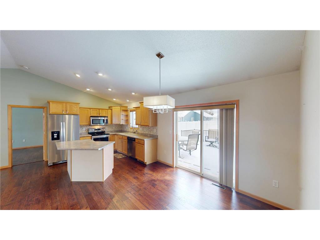 2002 Viking Avenue Holmen WI 54636 7004786 image8