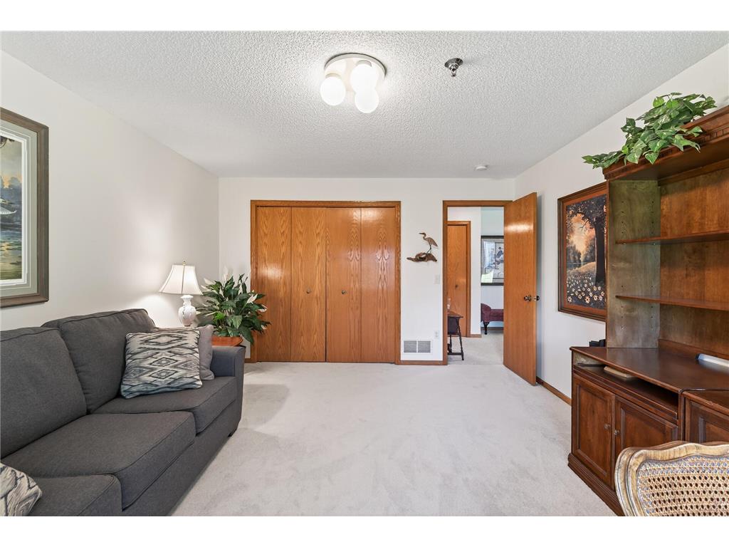 20023 Homestead Court #25 Lakeville MN 55044 7022490 image33