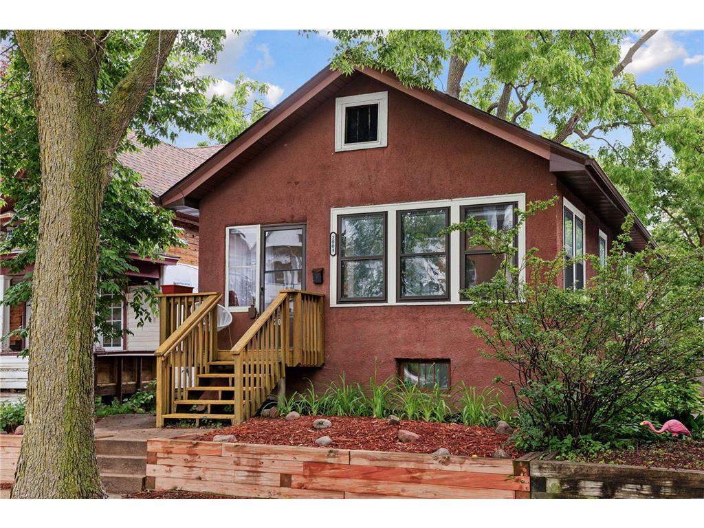 2003 3rd Avenue N Minneapolis MN 55405 6551918 image1