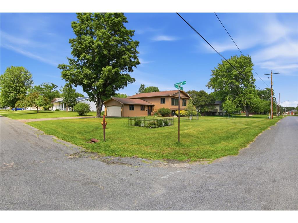 2003 4th Avenue N Menomonie WI 54751 7102550 image35