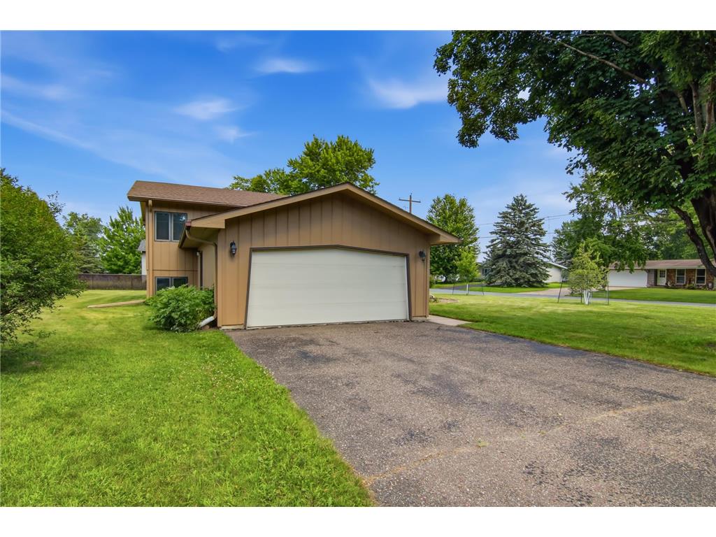 2003 4th Avenue N Menomonie WI 54751 7102550 image39