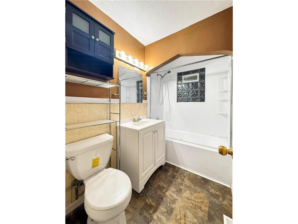 2003 Cottage Avenue E Saint Paul MN 55119 6820498 image7