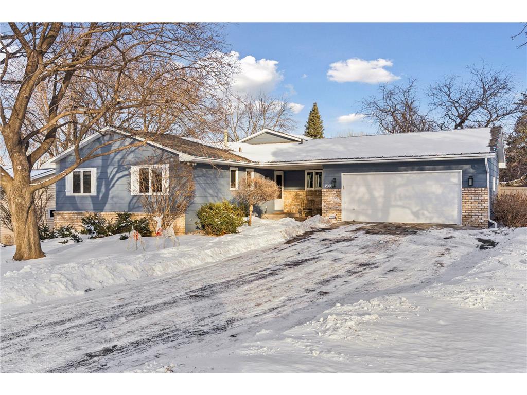 2003 Pleasant View Drive New Brighton MN 55112 7016096 image1