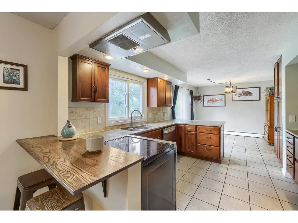 2003 Tamarack Lane Burnsville MN 55337 7102445 image10