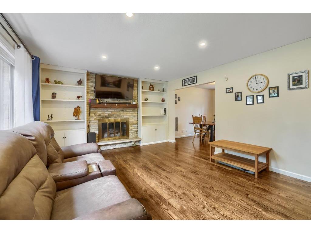 2003 Tamarack Lane Burnsville MN 55337 7102445 image6