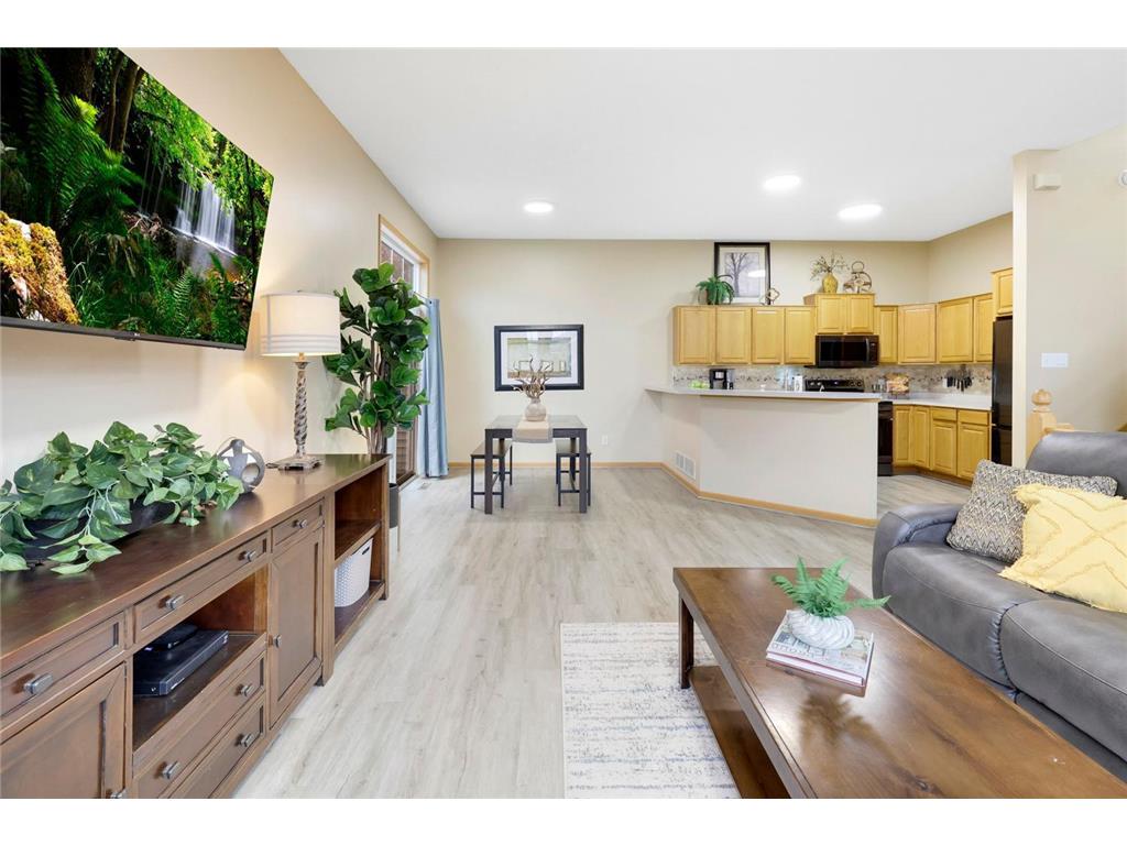 20034 Holt Avenue W Lakeville MN 55044 6810561 image1