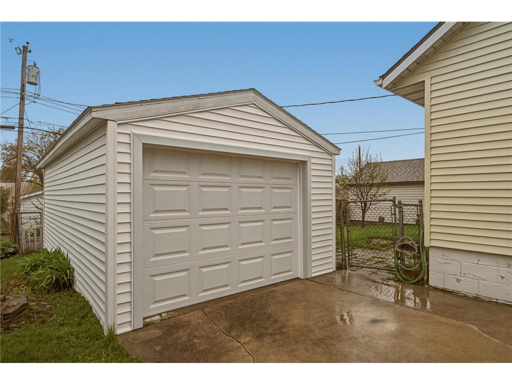 2004 18th Street NW Rochester MN 55901 7063165 image2