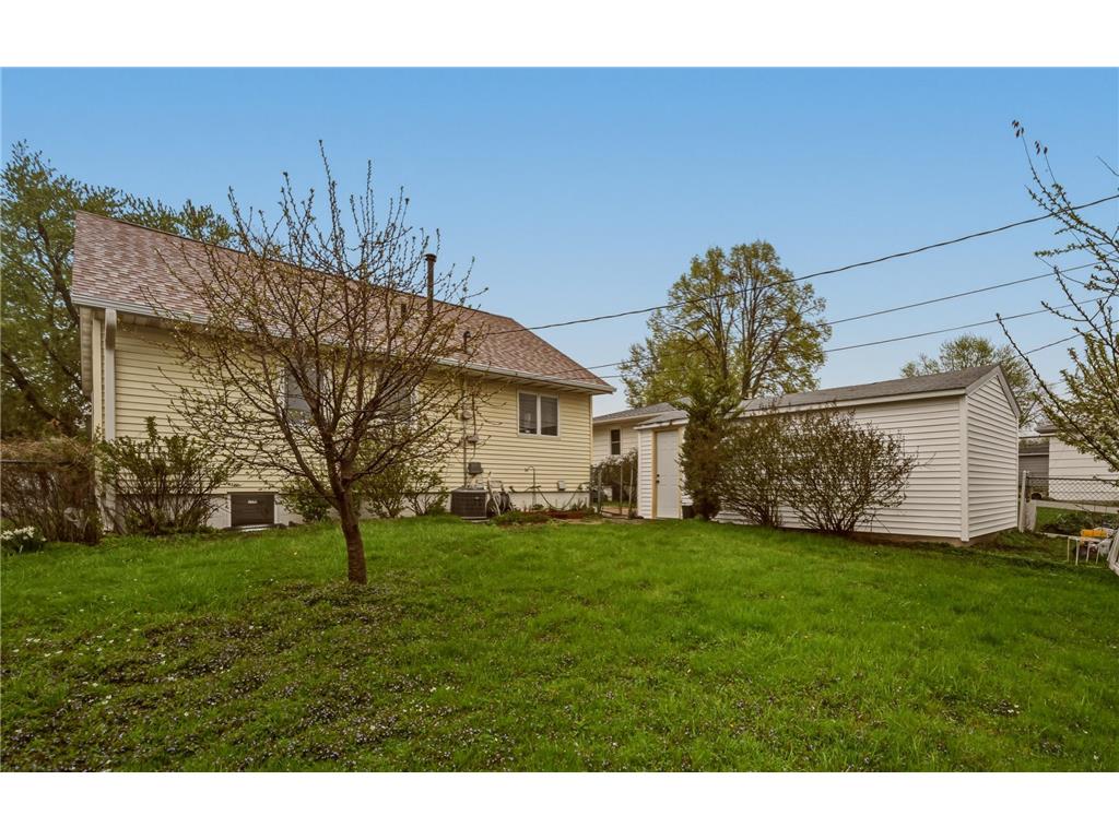 2004 18th Street NW Rochester MN 55901 7063165 image27