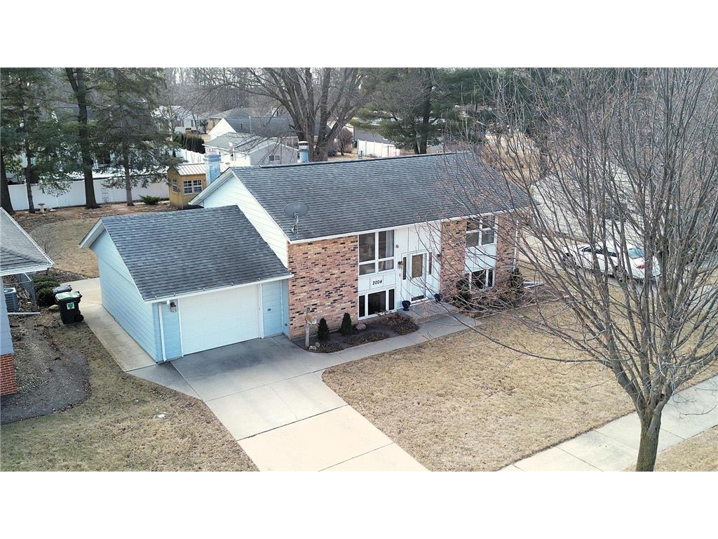 2004 6th Avenue SE Austin MN 55912 6657274 image1