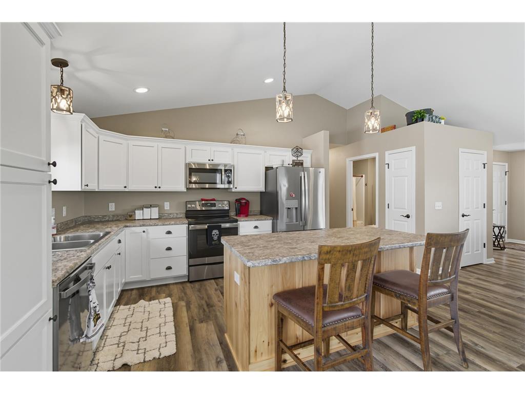 2004 Bluestem Drive Mankato MN 56001 7071338 image6