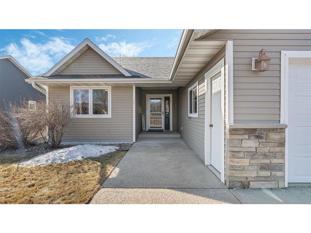 2004 Lakepark Avenue Alexandria MN 56308 6684103 image1