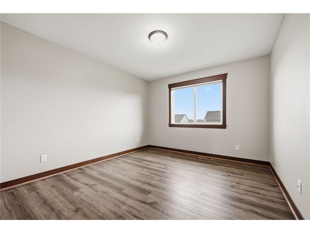 20041 Harness Avenue Lakeville MN 55044 7054626 image29