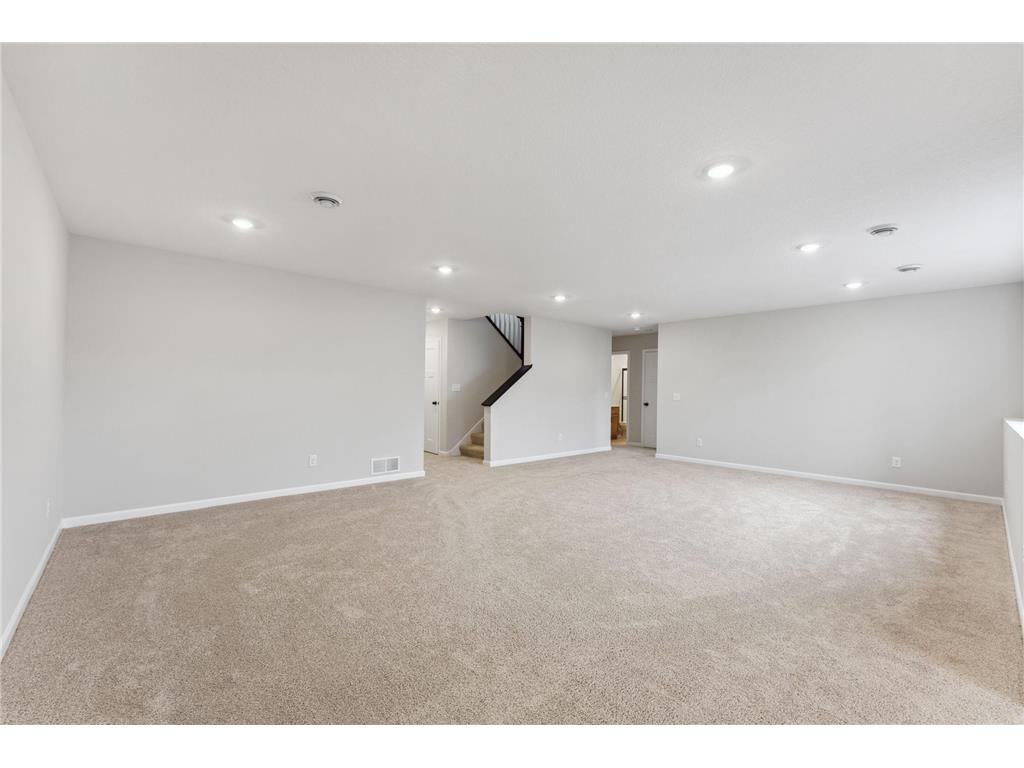 20045 Glarus Lane Lakeville MN 55044 7075758 image26