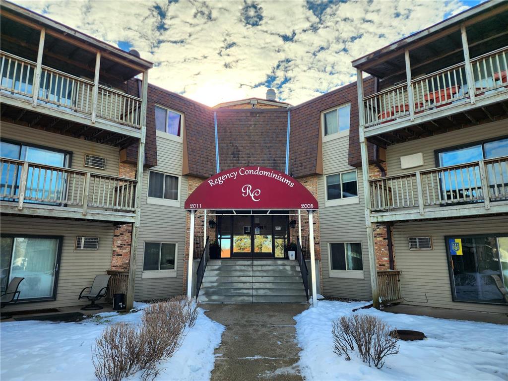 2005 122nd #A14 Burnsville MN 55337 7008910 image1