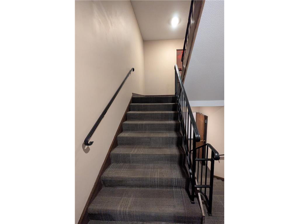 2005 122nd #A14 Burnsville MN 55337 7008910 image12