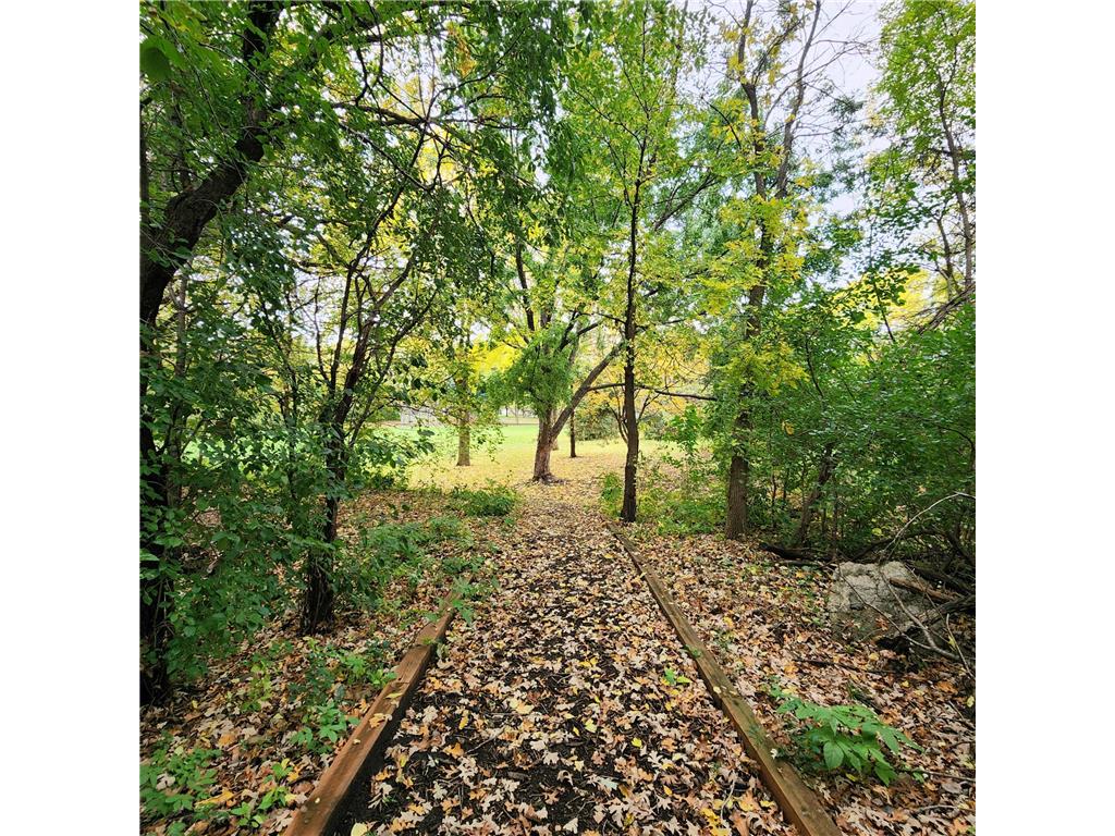 2005 122nd #A14 Burnsville MN 55337 7008910 image47