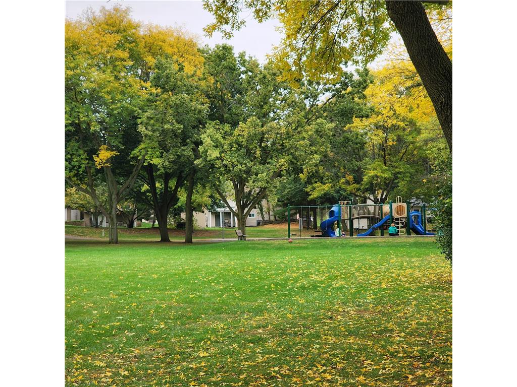 2005 122nd #A14 Burnsville MN 55337 7008910 image54