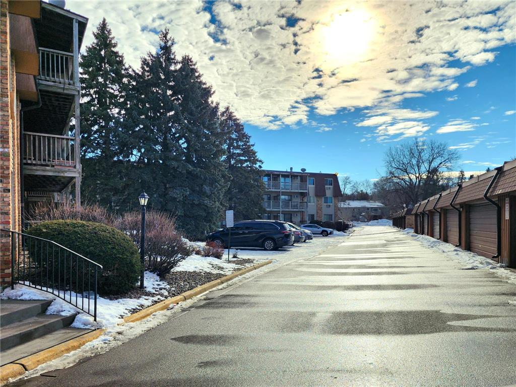 2005 122nd #A14 Burnsville MN 55337 7008910 image58