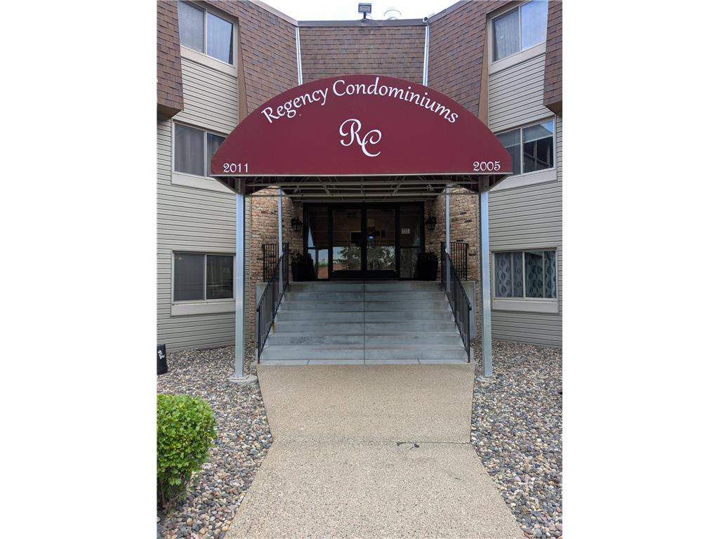 2005 122nd #A14 Burnsville MN 55337 7008910 image9