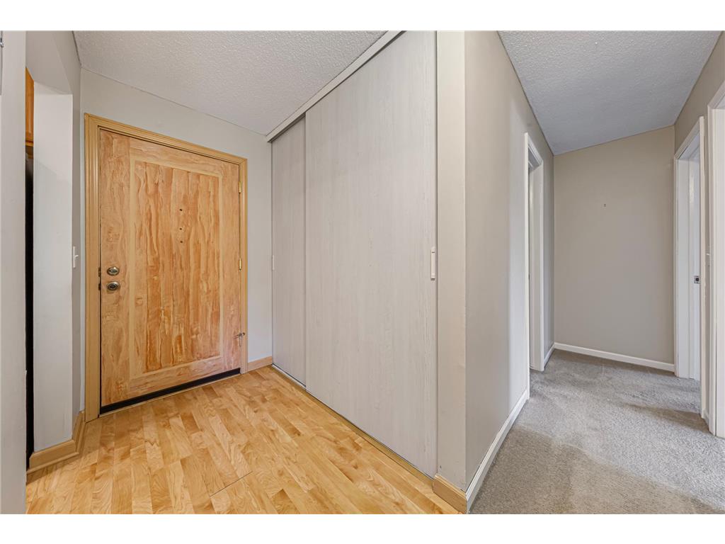 2005 E 122nd Street #A11 Burnsville MN 55337 7073637 image16
