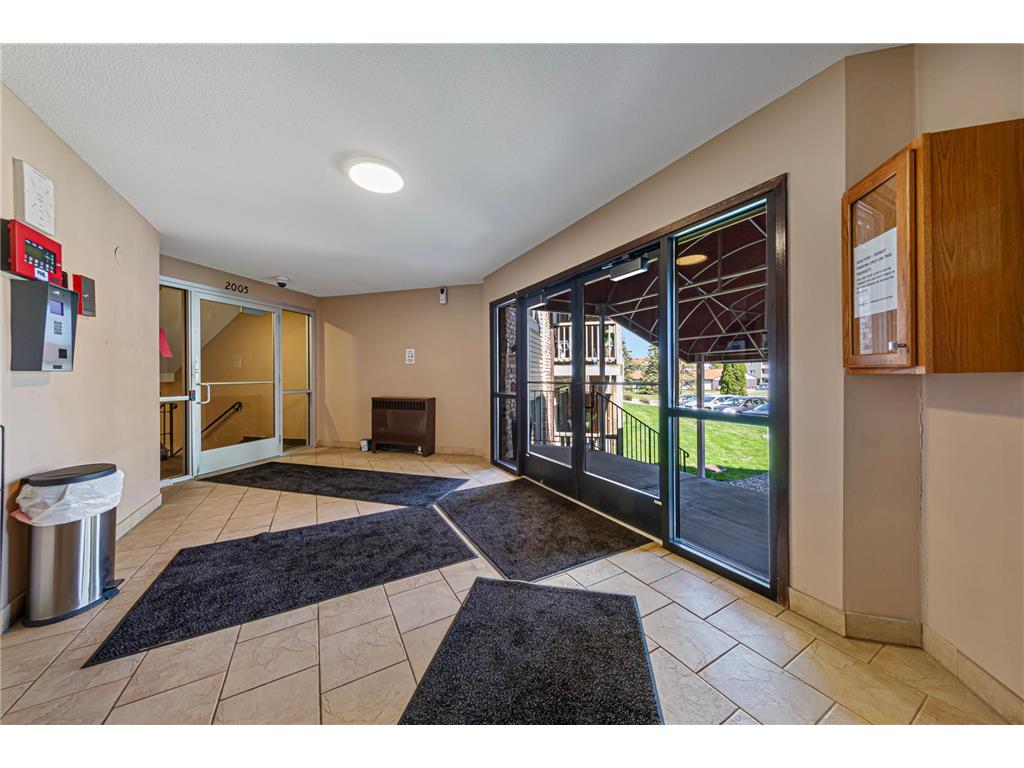 2005 E 122nd Street #A11 Burnsville MN 55337 7073637 image19
