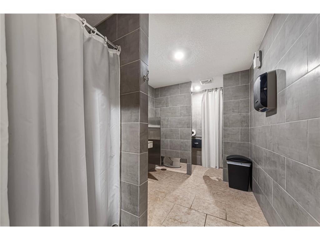 2005 E 122nd Street #A11 Burnsville MN 55337 7073637 image27