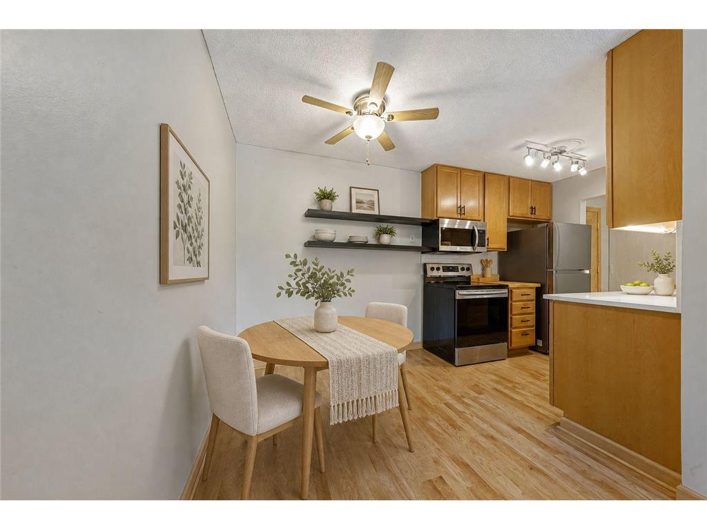 2005 E 122nd Street #A11 Burnsville MN 55337 7073637 image3