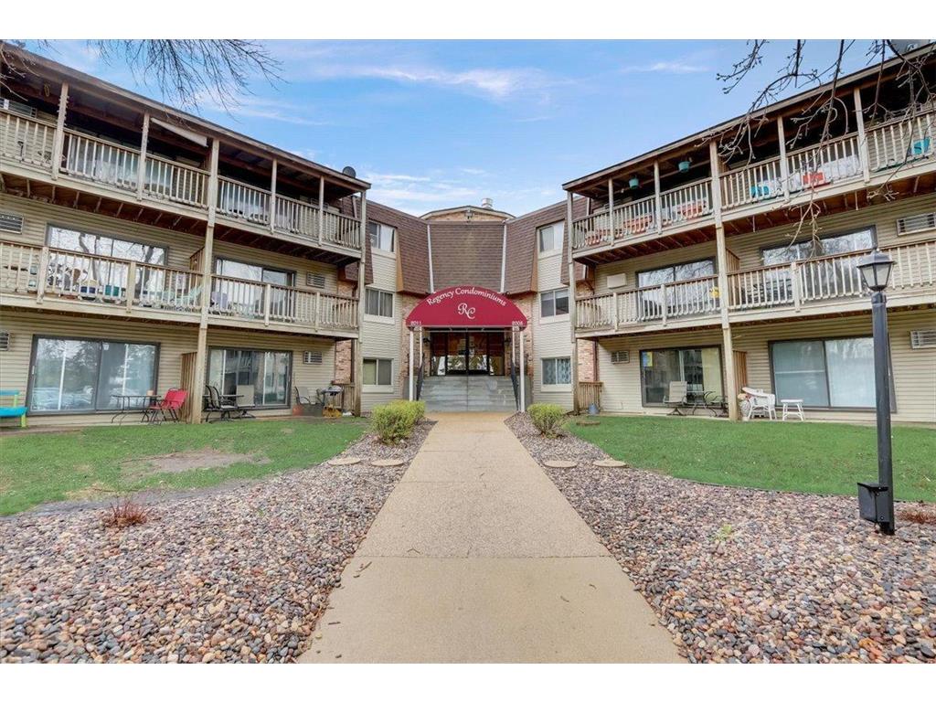 2005 E 122nd Street #A22 Burnsville MN 55337 6363036 image1