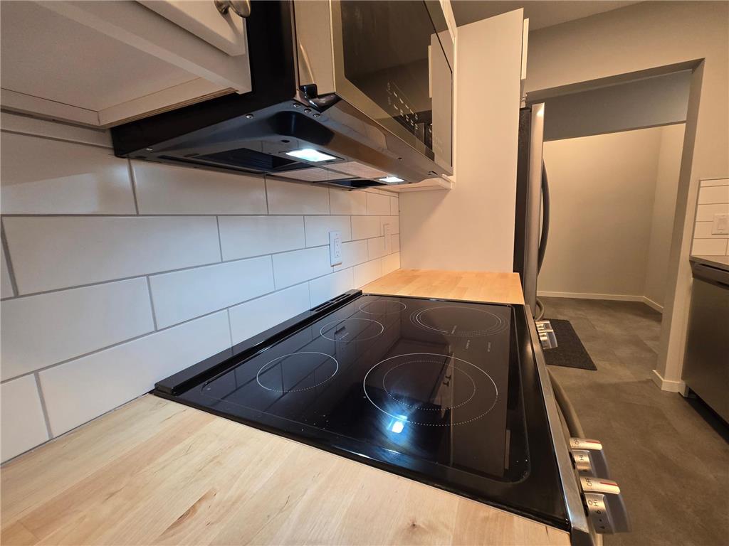 2005 E 122nd Street #A23 Burnsville MN 55337 6803292 image3