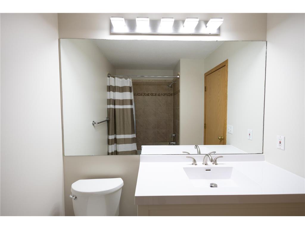 2005 Southcross Drive W #1006 Burnsville MN 55306 7053338 image10