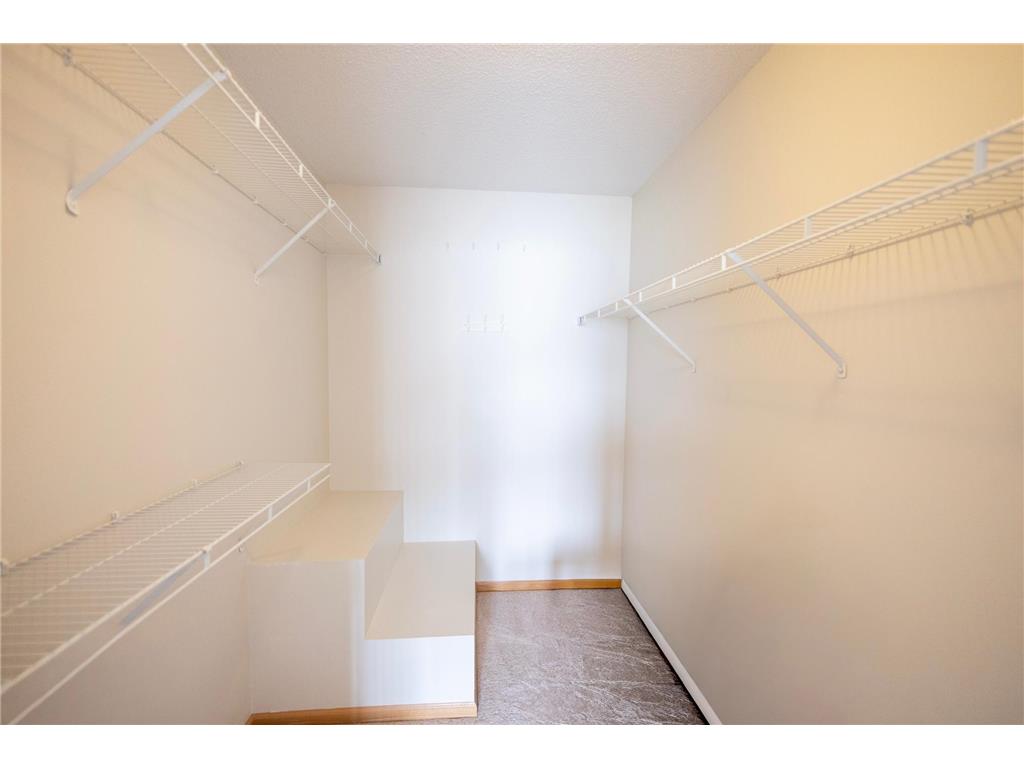 2005 Southcross Drive W #1006 Burnsville MN 55306 7053338 image12