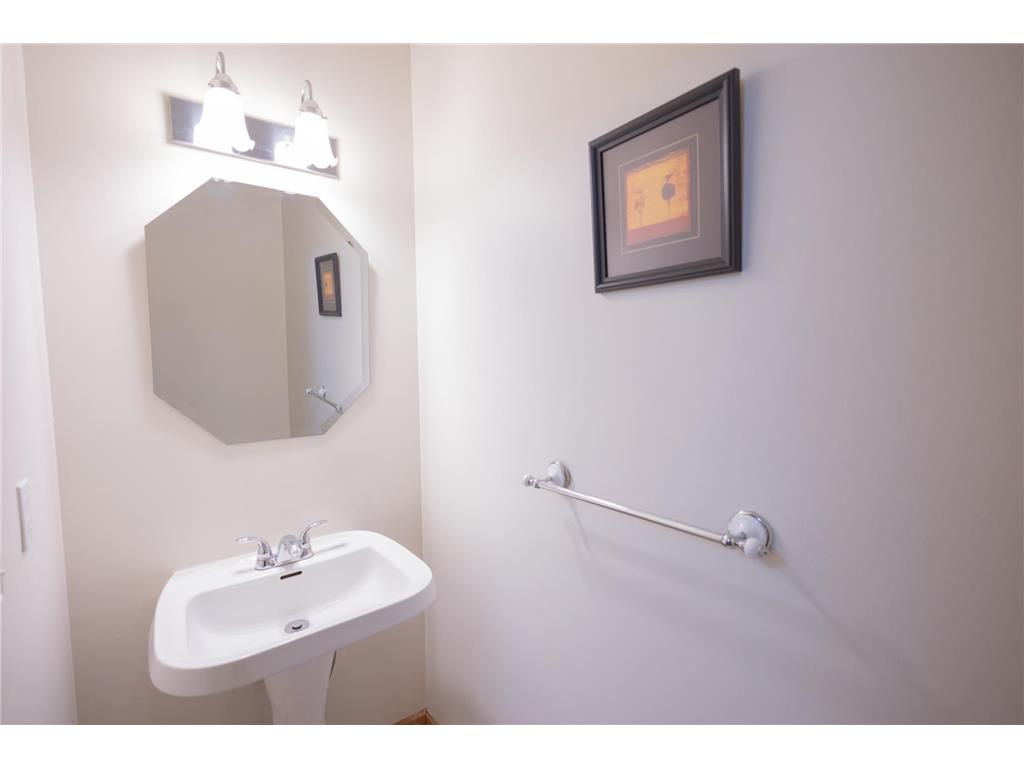 2005 Southcross Drive W #1006 Burnsville MN 55306 7053338 image6