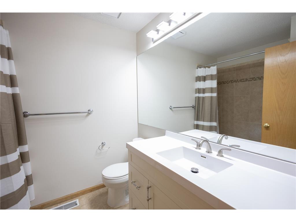 2005 Southcross Drive W #1006 Burnsville MN 55306 7053338 image9