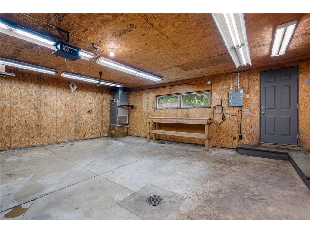 2006 11th Avenue NE Austin MN 55912 - Dobbins Creek 7087514 image48