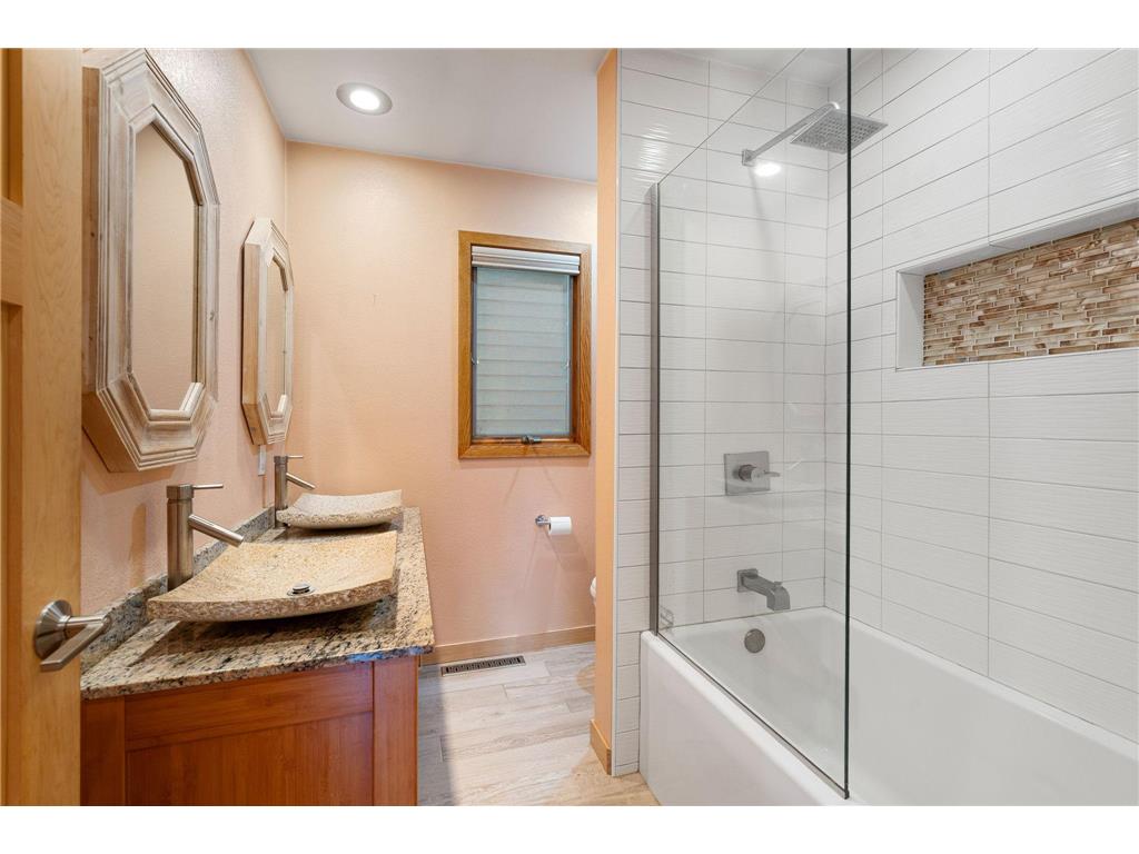 2006 11th Avenue NE Austin MN 55912 - Dobbins Creek 7087514 image7