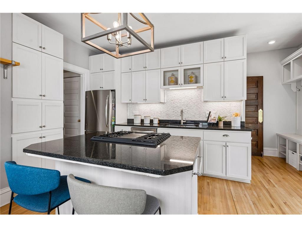 2006 Fremont Avenue S Minneapolis MN 55405 7086794 image18
