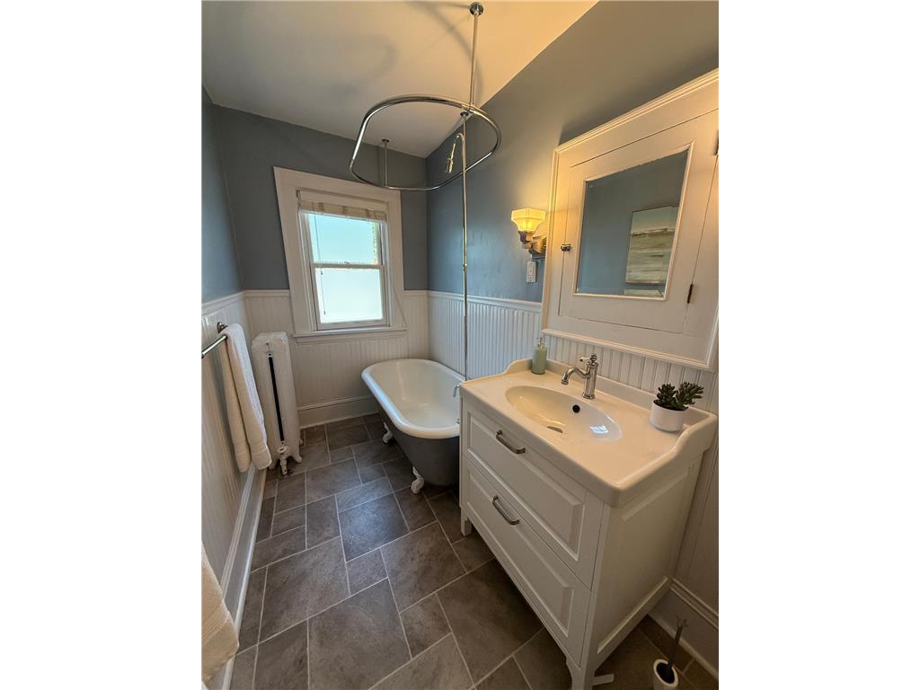 2006 Fremont Avenue S Minneapolis MN 55405 7086794 image31
