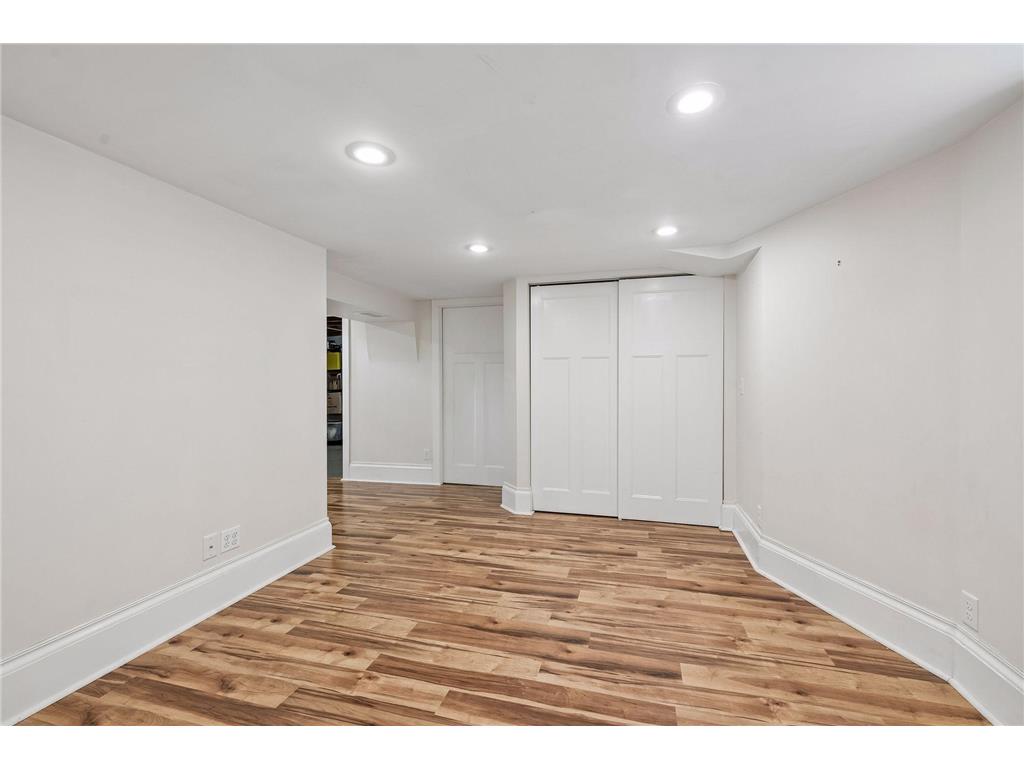 2006 Fremont Avenue S Minneapolis MN 55405 7086794 image39